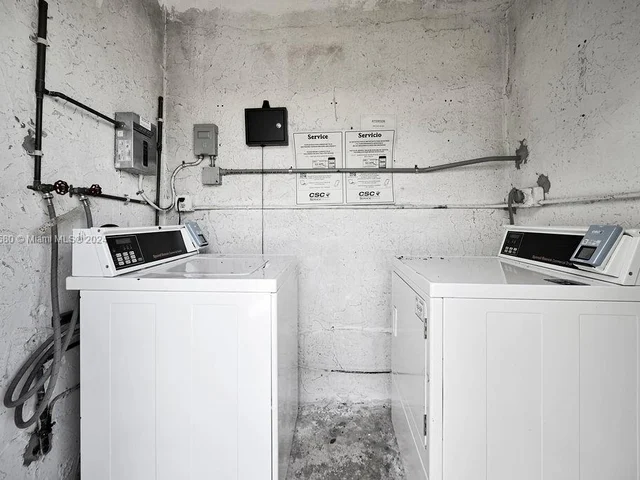 6955 SW 7th st # 4, Margate FL 33068