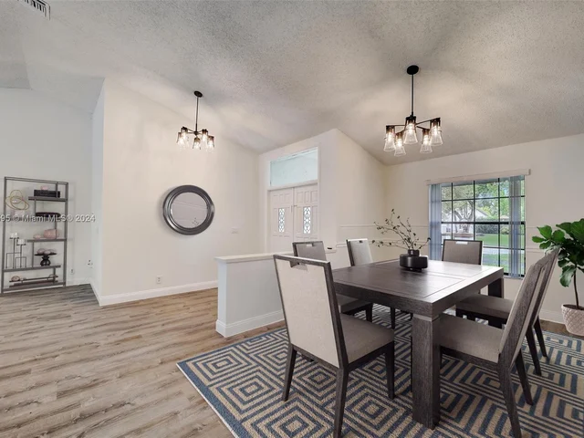 8922 NW 50th Ct, Coral Springs FL 33067