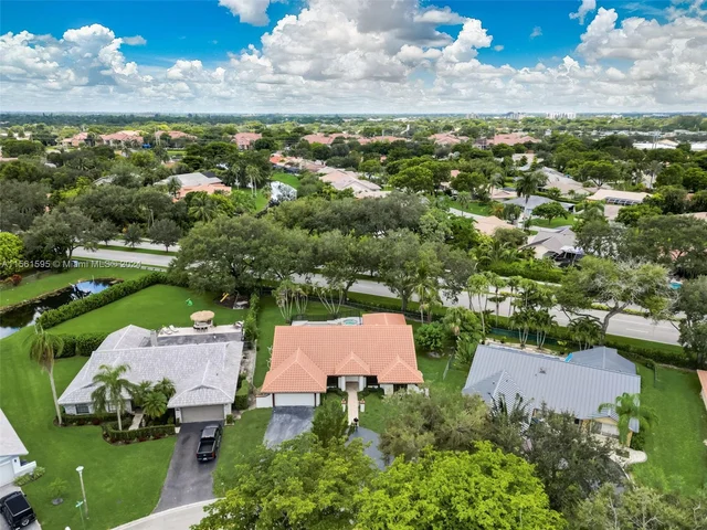 8922 NW 50th Ct, Coral Springs FL 33067