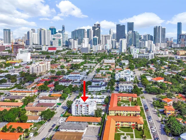 620 SW 10th St # 201, Miami FL 33130