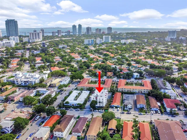 620 SW 10th St # 201, Miami FL 33130