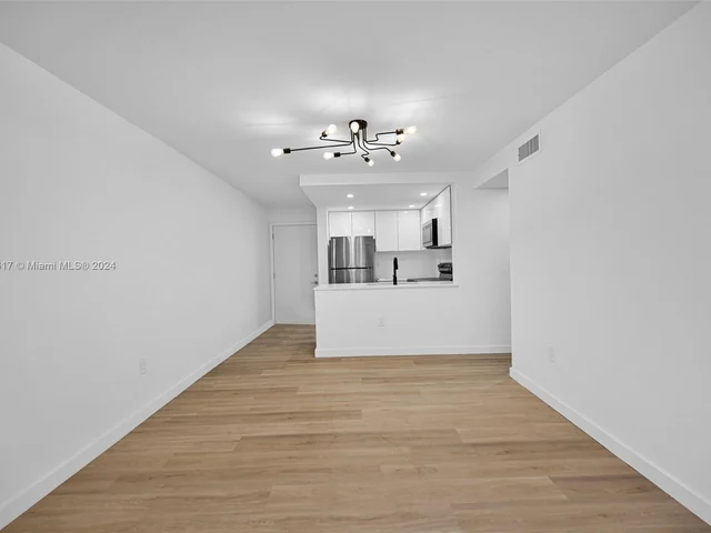 620 SW 10th St # 201, Miami FL 33130