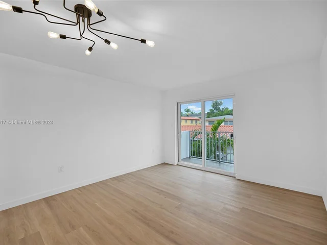 620 SW 10th St # 201, Miami FL 33130