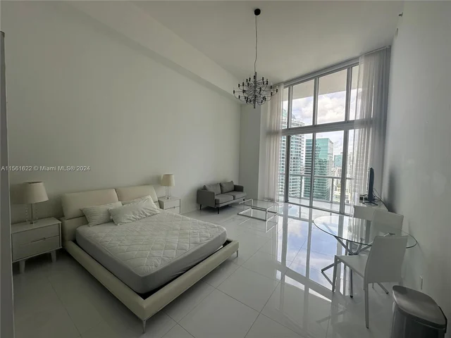 475 Brickell Ave # 4110, Miami FL 33131