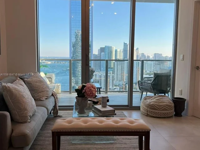 2900 NE 7th Ave # 3408, Miami FL 33137