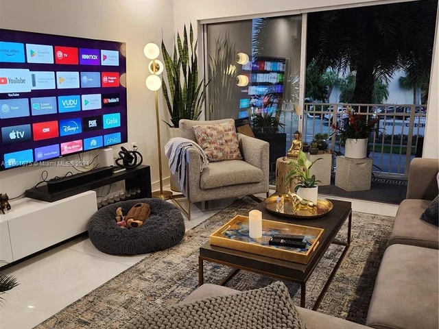 1631 NE 114th St # 212, Miami FL 33181