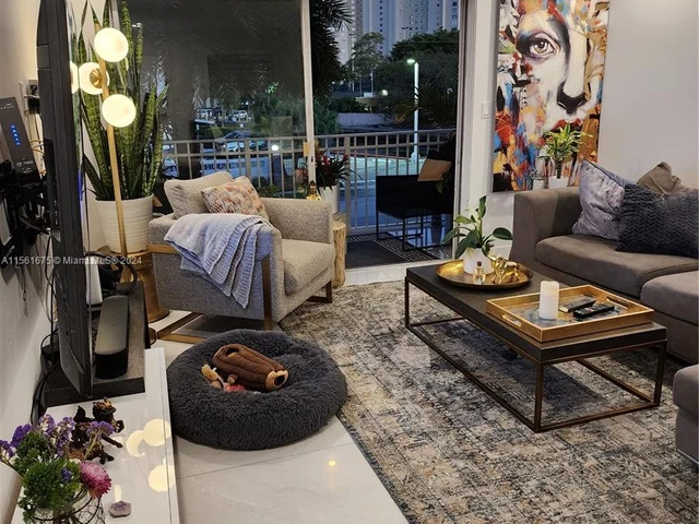 1631 NE 114th St # 212, Miami FL 33181