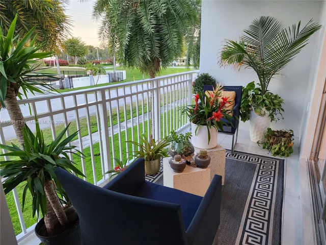 1631 NE 114th St # 212, Miami FL 33181