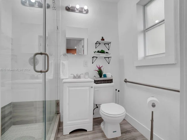 55 NE 59th St # 4, Miami FL 33137