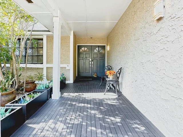 7624 SW 178th Ter, Palmetto Bay FL 33157