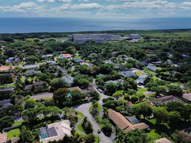 7624 SW 178th Ter, Palmetto Bay FL 33157