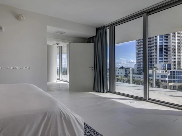 1 Collins Ave # 606, Miami Beach FL 33139