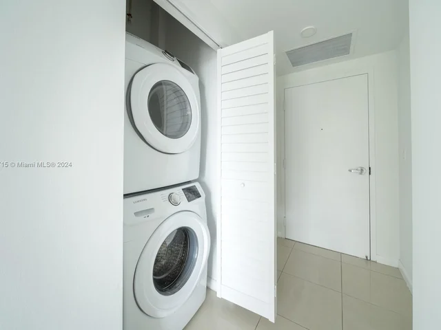 3470 E Coast Ave # H0910, Miami FL 33137