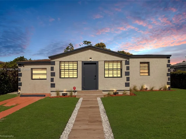 1171 NW 57th St, Miami FL 33127