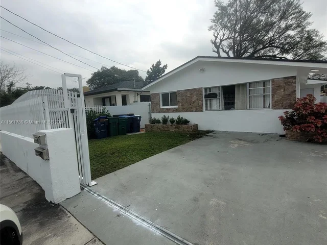 2126 NW 47th Ter # B, Miami FL 33142
