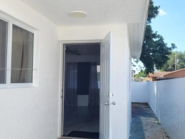 2126 NW 47th Ter # B, Miami FL 33142