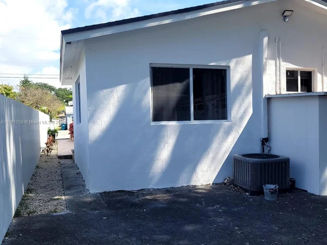 2126 NW 47th Ter # B, Miami FL 33142