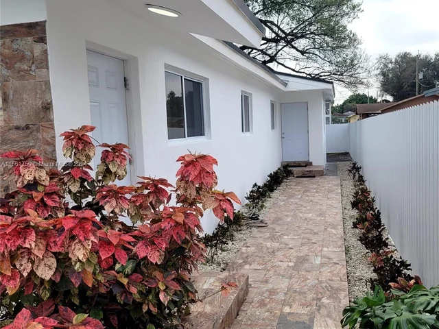 2126 NW 47th Ter # B, Miami FL 33142