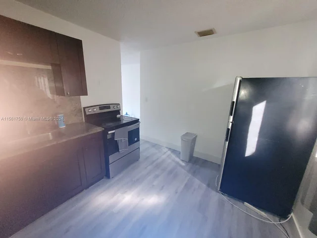 2126 NW 47th Ter # B, Miami FL 33142