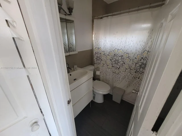 2126 NW 47th Ter # B, Miami FL 33142