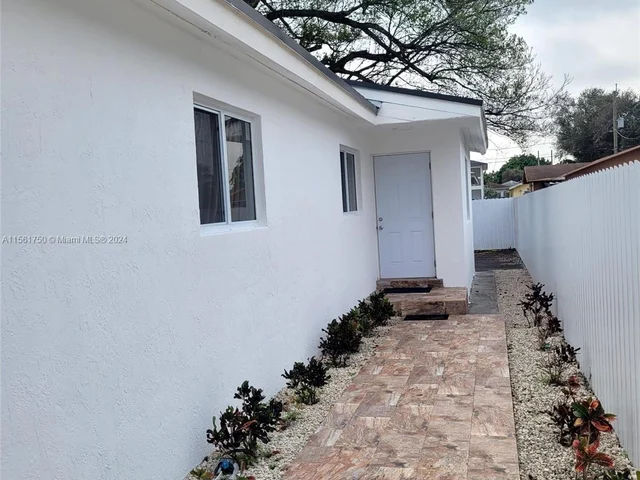 2126 NW 47th Ter # B, Miami FL 33142