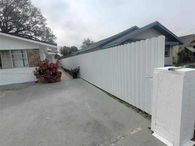 2126 NW 47th Ter # B, Miami FL 33142