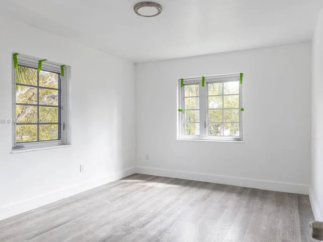 974 SW 2nd St # 1, Miami FL 33130