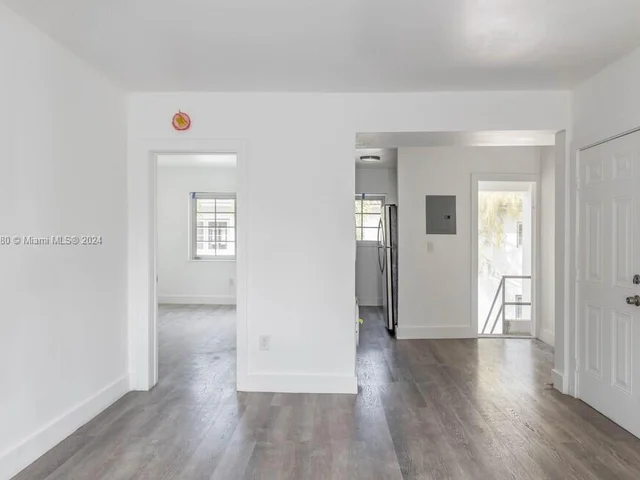 974 SW 2nd St # 1, Miami FL 33130