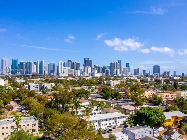 974 SW 2nd St # 1, Miami FL 33130