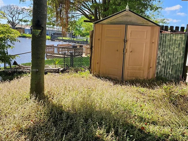 3220 NW 120th Way, Sunrise FL 33323