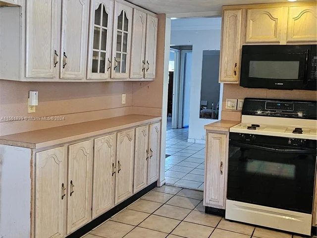 3220 NW 120th Way, Sunrise FL 33323