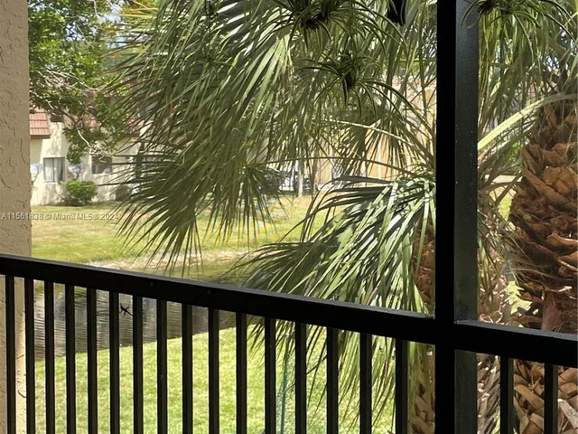 2067 Coral Ridge Dr # N202, Coral Springs FL 33071