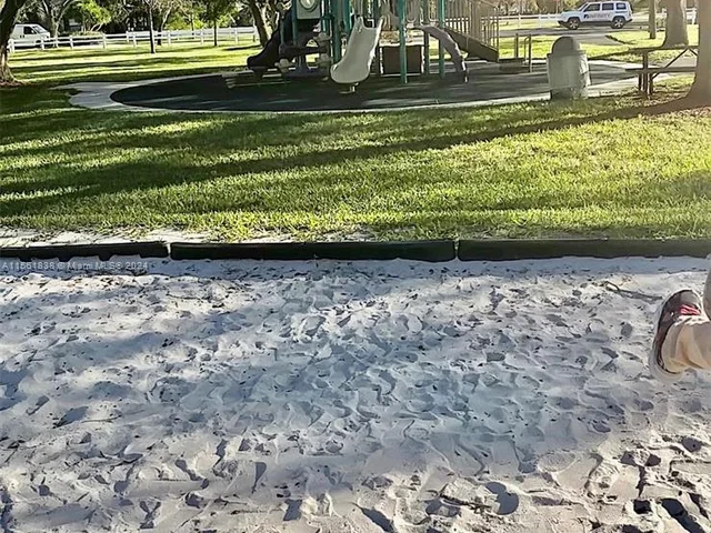 2067 Coral Ridge Dr # N202, Coral Springs FL 33071