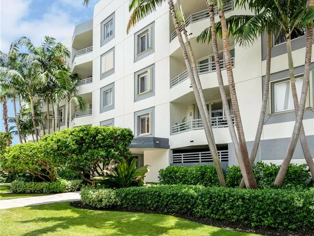 1401 Bay Rd # 504, Miami Beach FL 33139