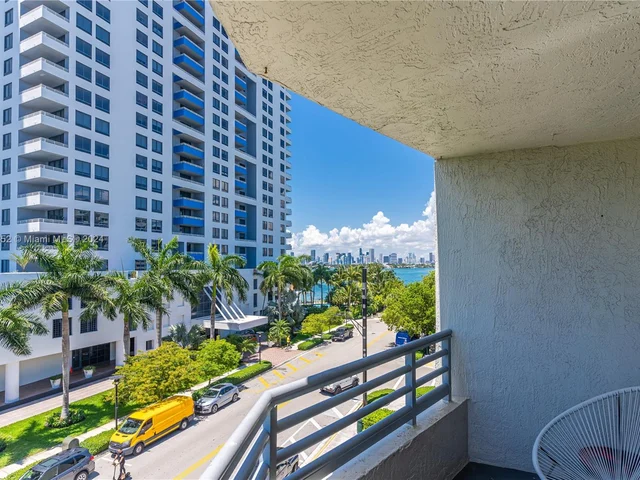 1401 Bay Rd # 504, Miami Beach FL 33139
