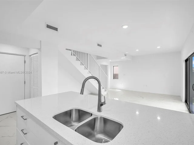 251 NW 13 Place # 251, Homestead FL 33034