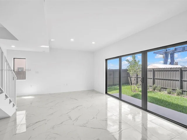 251 NW 13 Place # 251, Homestead FL 33034