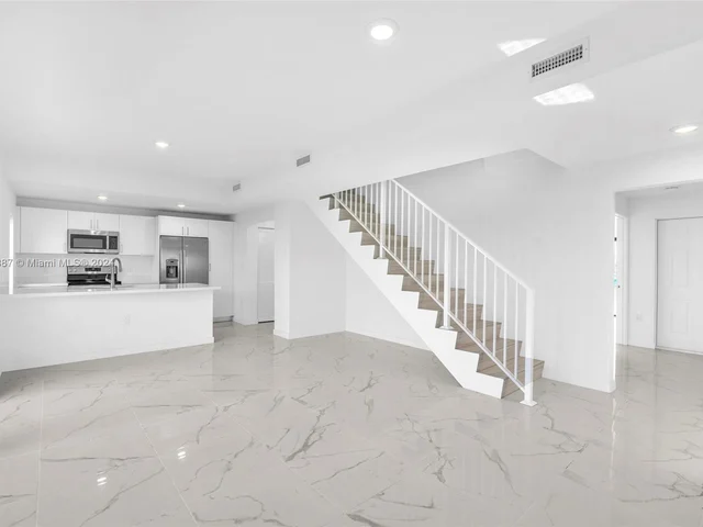 251 NW 13 Place # 251, Homestead FL 33034