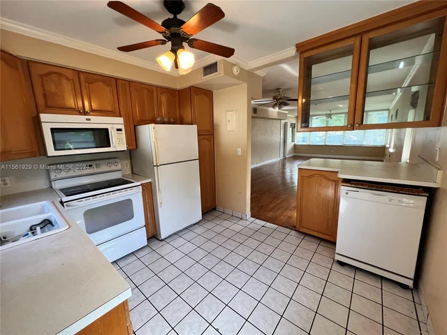 617 SW 6th St # 0, Fort Lauderdale FL 33315