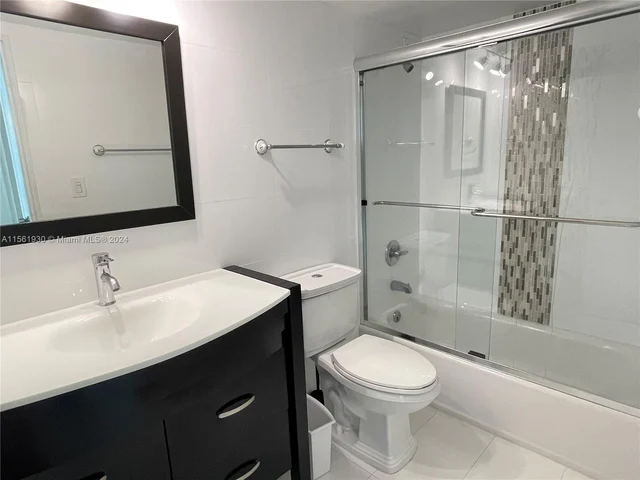 5700 Collins Ave # 11H, Miami Beach FL 33140