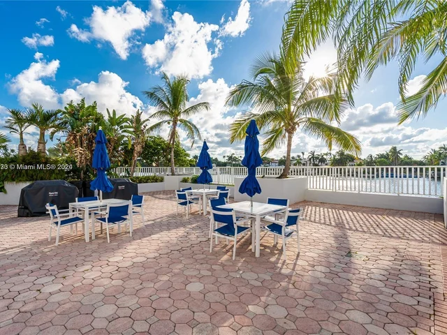 5700 Collins Ave # 11H, Miami Beach FL 33140