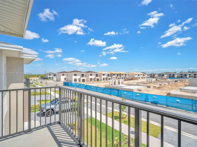 253 NW 13 Place # 253, Homestead FL 33034