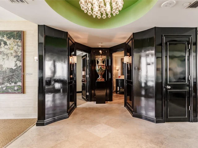 300 S Pointe Dr # 1604, Miami Beach FL 33139