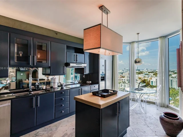 300 S Pointe Dr # 1604, Miami Beach FL 33139