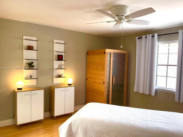 1415 Miami Rd # D, Fort Lauderdale FL 33316