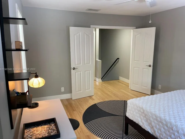 1415 Miami Rd # D, Fort Lauderdale FL 33316