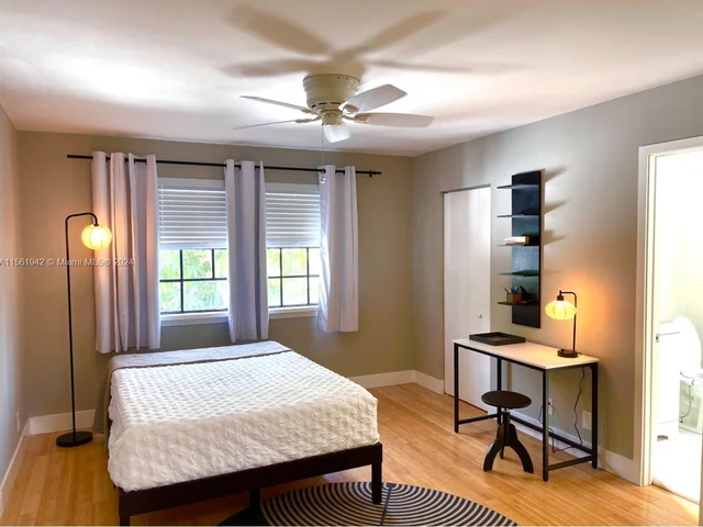 1415 Miami Rd # D, Fort Lauderdale FL 33316