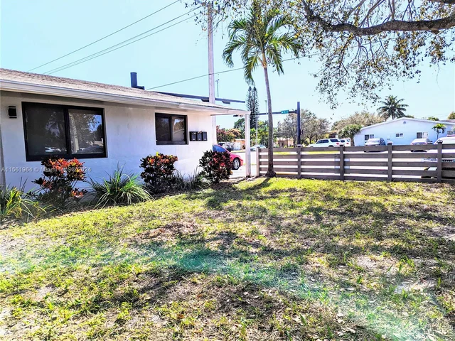 5601 NW 15th St # 3, Lauderhill FL 33313