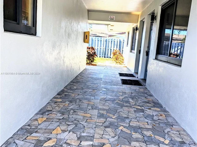 5601 NW 15th St # 3, Lauderhill FL 33313