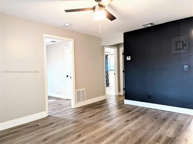 5601 NW 15th St # 3, Lauderhill FL 33313